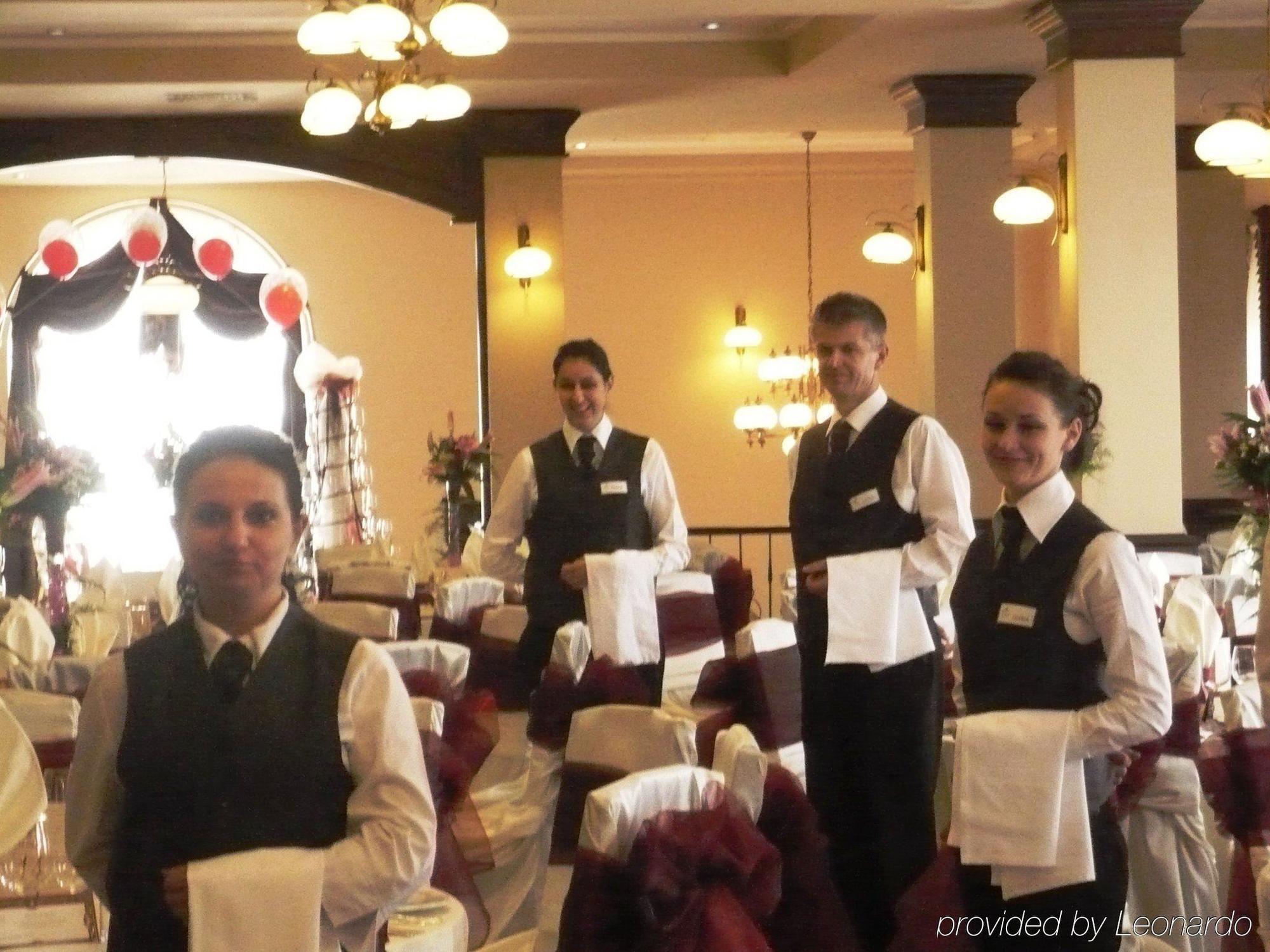 Royal Class Hotel Cluj-Napoca Restaurant photo